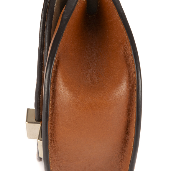 Chloé Georgia - Picture 8 of 11